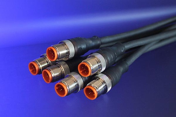 Sensorleitungen mit M12-Steckverbindern für industrielle Automatisierung